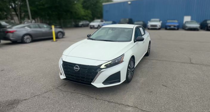Thumbnail: 2025 Nissan Altima - 1