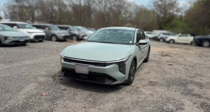 Thumbnail: 2025 Kia K4 - 1