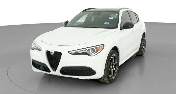 Thumbnail: 2023 Alfa Romeo Stelvio - 1