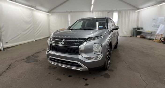 Thumbnail: 2024 Mitsubishi Outlander - 1