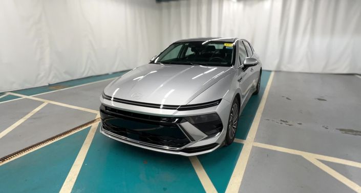 Thumbnail: 2025 Hyundai Sonata - 1