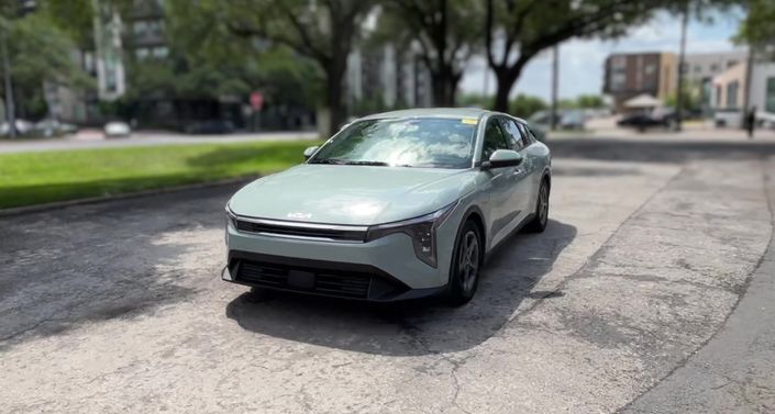 Thumbnail: 2025 Kia K4 - 1