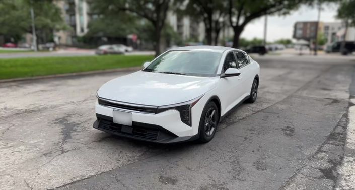 Thumbnail: 2025 Kia K4 - 1