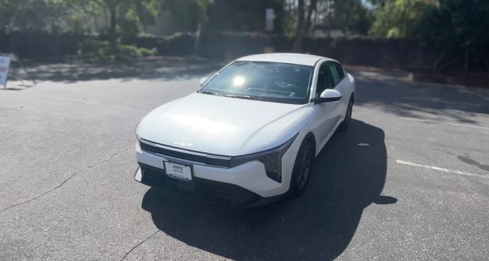 Thumbnail: 2025 Kia K4 - 1