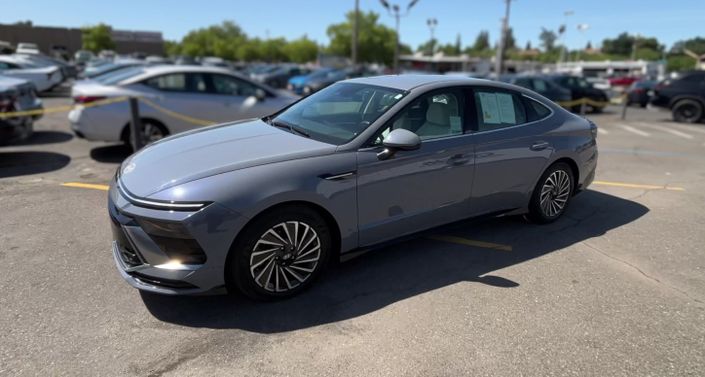 Thumbnail: 2025 Hyundai Sonata - 1