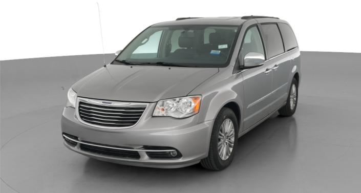 2016 Chrysler Town & Country S -
                  Lorain, OH
