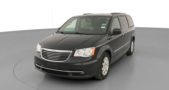 Thumbnail: 2013 Chrysler Town & Country - 1