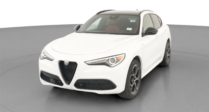 Thumbnail: 2023 Alfa Romeo Stelvio - 1