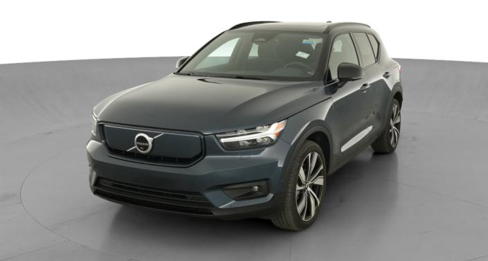 Thumbnail: 2022 Volvo XC40 - 1