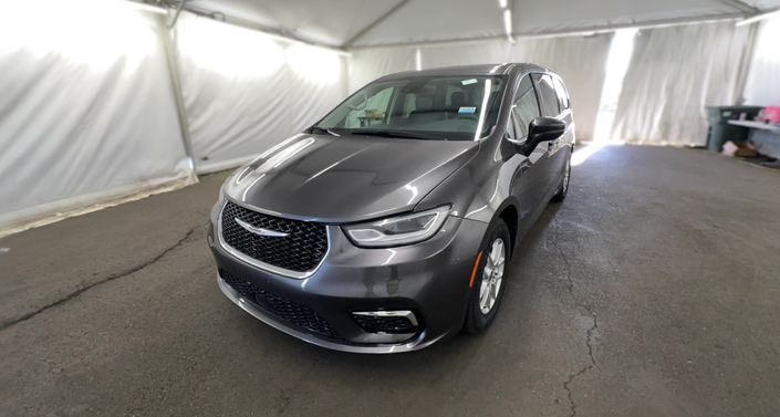 Thumbnail: 2023 Chrysler Pacifica - 1