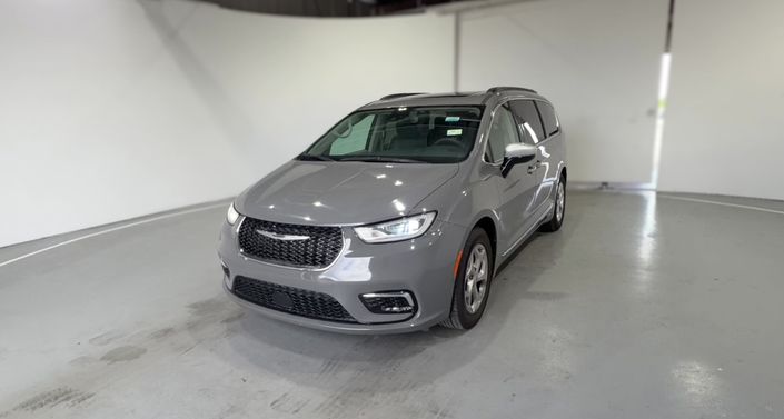 Thumbnail: 2023 Chrysler Pacifica - 1