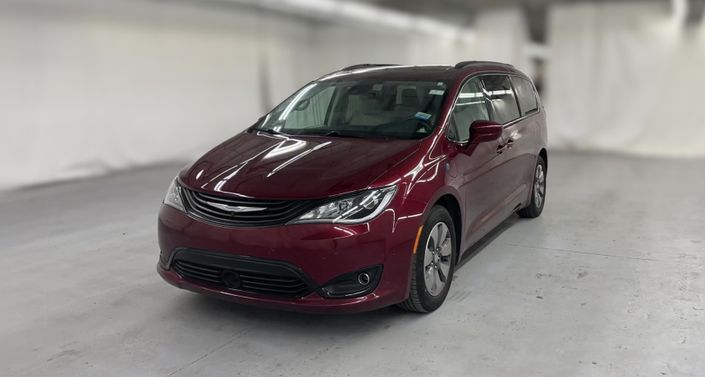 Thumbnail: 2018 Chrysler Pacifica - 1