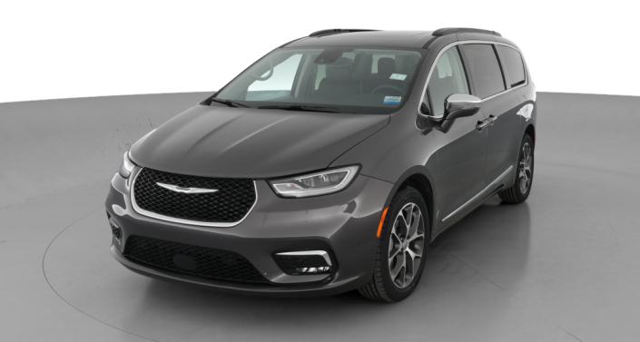 Thumbnail: 2022 Chrysler Pacifica - 1