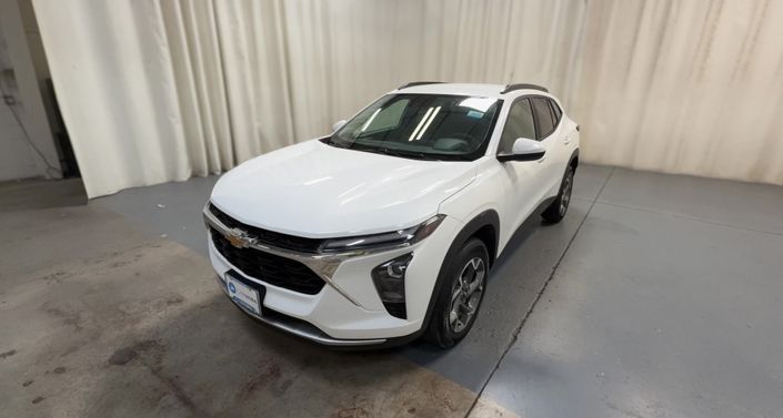 Thumbnail: 2025 Chevrolet Trax - 1