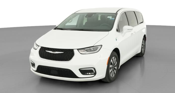 Thumbnail: 2022 Chrysler Pacifica - 1
