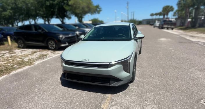 Thumbnail: 2025 Kia K4 - 1