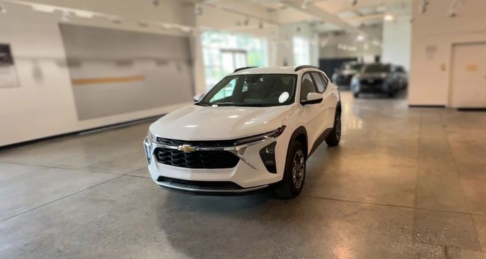 Thumbnail: 2025 Chevrolet Trax - 1