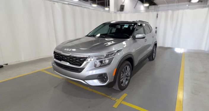 Thumbnail: 2023 Kia Seltos - 1