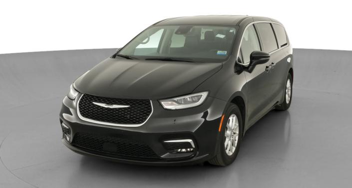 Thumbnail: 2023 Chrysler Pacifica - 1