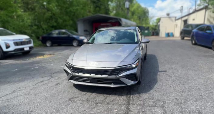 Thumbnail: 2025 Hyundai Elantra - 1