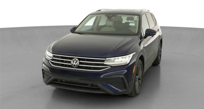Thumbnail: 2022 Volkswagen Tiguan - 1