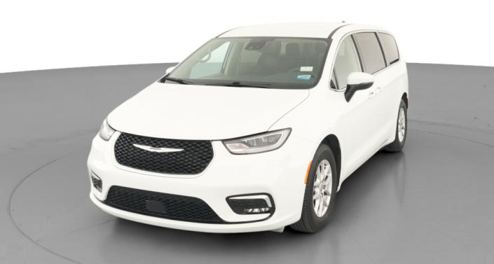Thumbnail: 2023 Chrysler Pacifica - 1