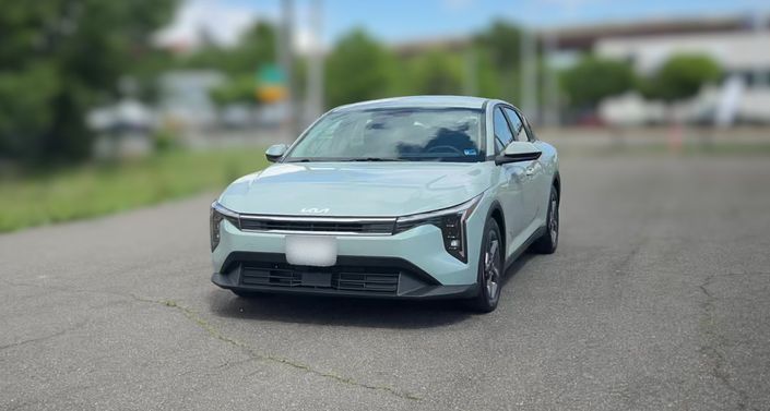 Thumbnail: 2025 Kia K4 - 1