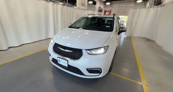 Thumbnail: 2023 Chrysler Pacifica - 1
