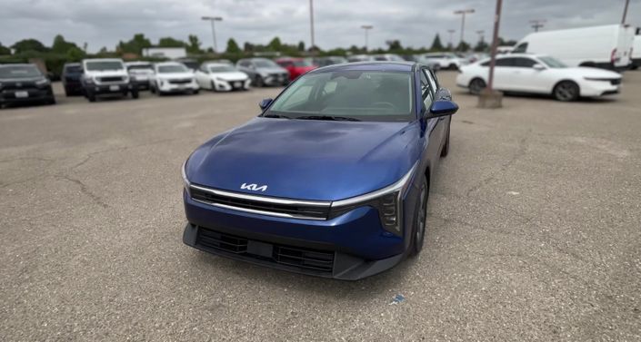 Thumbnail: 2025 Kia K4 - 1