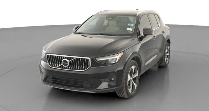 Thumbnail: 2023 Volvo XC40 - 1