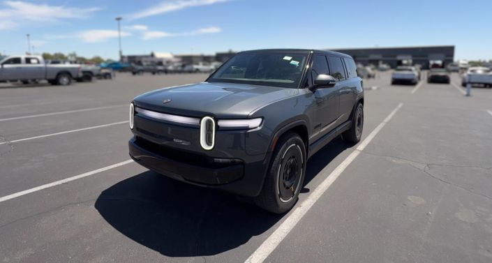 2025 Rivian R1S  -
                  Tempe, AZ