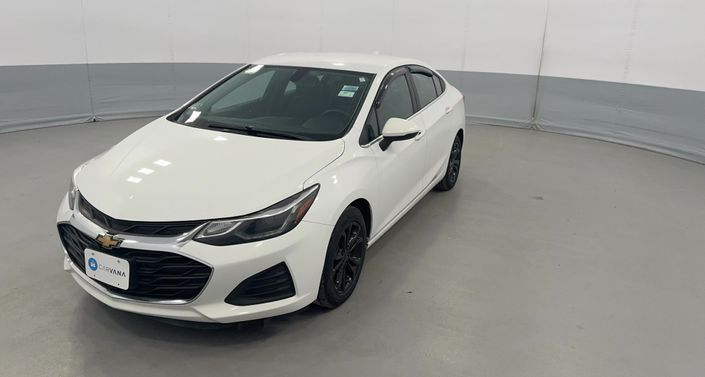 Thumbnail: 2019 Chevrolet Cruze - 1