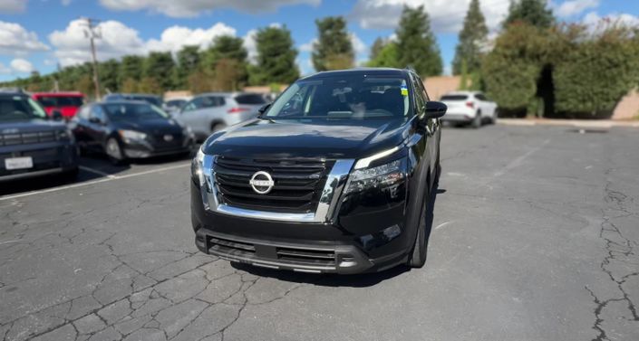 Thumbnail: 2025 Nissan Pathfinder - 1
