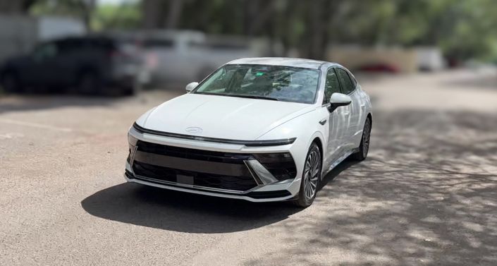 Thumbnail: 2025 Hyundai Sonata - 1
