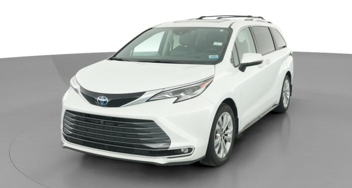 Thumbnail: 2022 Toyota Sienna - 1