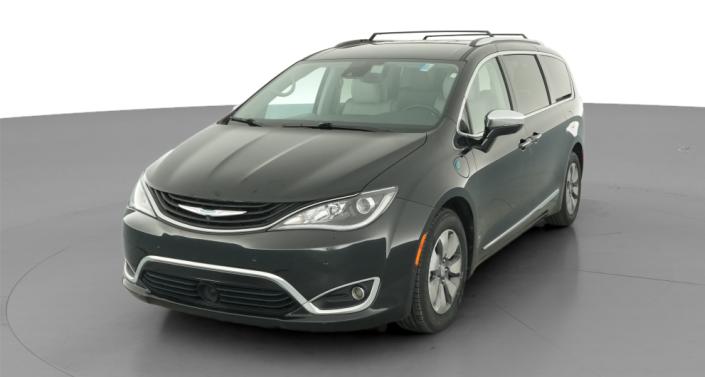 Thumbnail: 2018 Chrysler Pacifica - 1