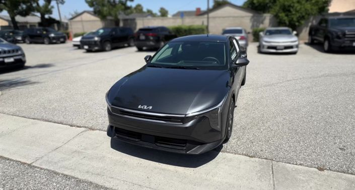 Thumbnail: 2025 Kia K4 - 1
