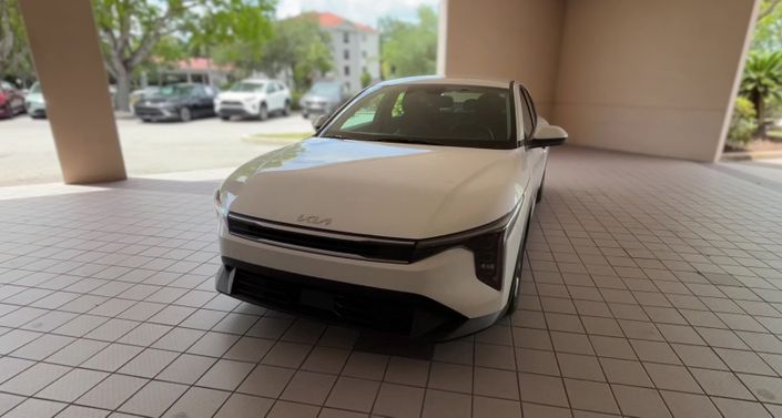 Thumbnail: 2025 Kia K4 - 1