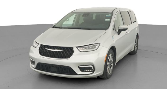Thumbnail: 2023 Chrysler Pacifica - 1