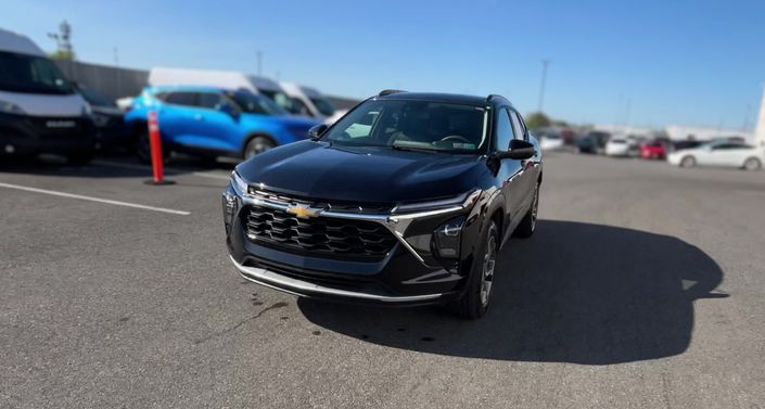 Thumbnail: 2025 Chevrolet Trax - 1