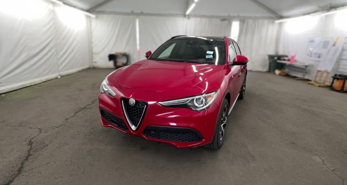 Thumbnail: 2022 Alfa Romeo Stelvio - 1