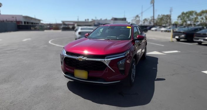 Thumbnail: 2025 Chevrolet Trax - 1