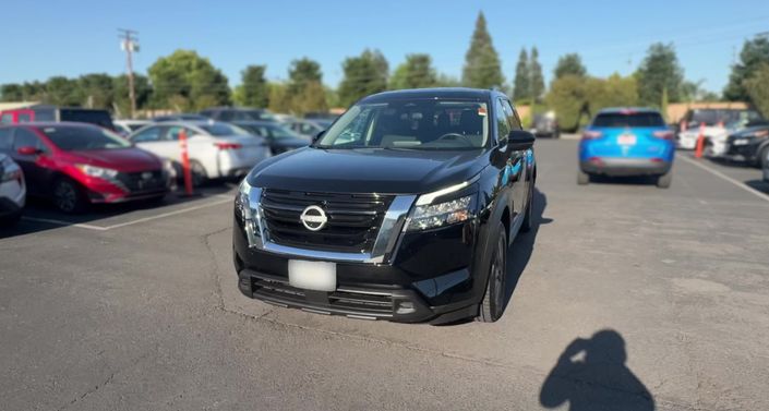 Thumbnail: 2025 Nissan Pathfinder - 1