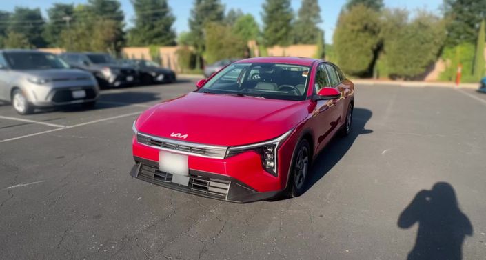 Thumbnail: 2025 Kia K4 - 1