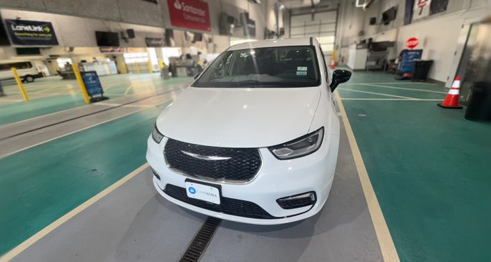 Thumbnail: 2024 Chrysler Pacifica - 1