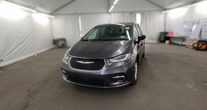 Thumbnail: 2023 Chrysler Pacifica - 1