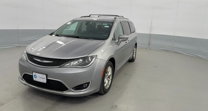 Thumbnail: 2018 Chrysler Pacifica - 1