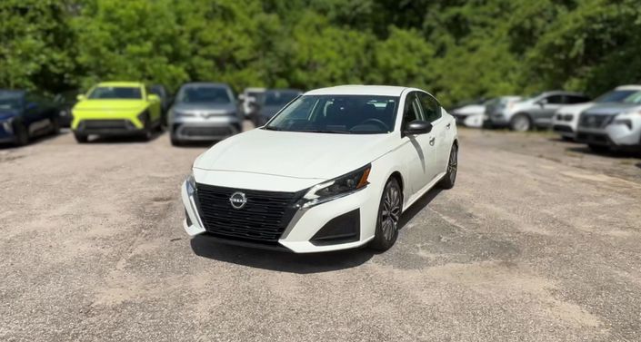 Thumbnail: 2025 Nissan Altima - 1