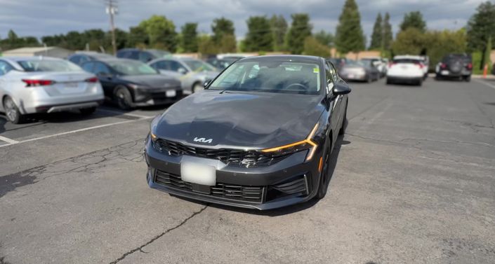 Thumbnail: 2025 Kia K5 - 1