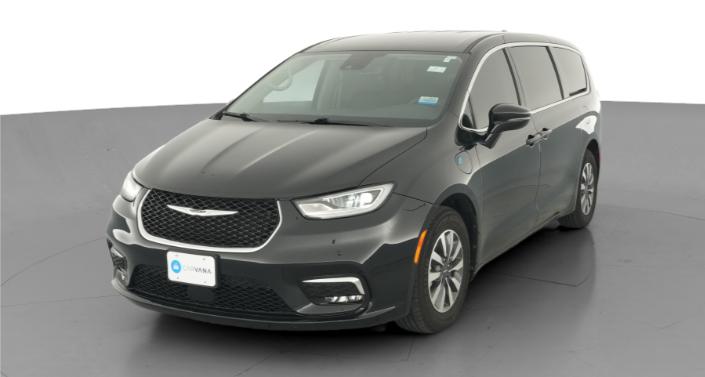 Thumbnail: 2022 Chrysler Pacifica - 1